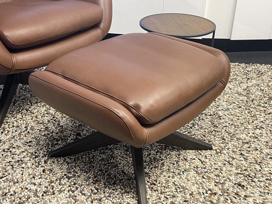 Image 1 of Leolux Armchair Lloyd Plus With Hocker Negev Leather