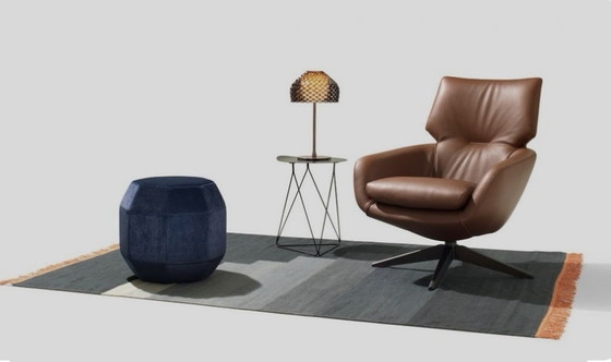 Image 1 of Leolux Armchair Lloyd Plus With Hocker Negev Leather