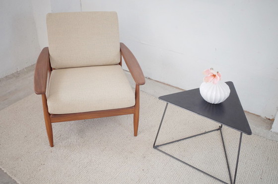 Image 1 of Fauteuil vintage retapissé