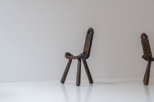 Set of 2 Brutalist tripod stools from Spain, designed in the 1960s. 