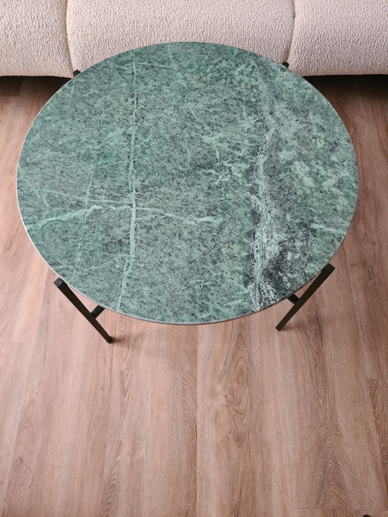 Image 1 of Table Marble