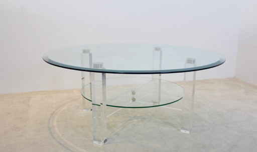 Table basse en lucite, laiton et verre