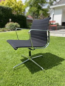 Vitra EA 108 Hopsak Nero