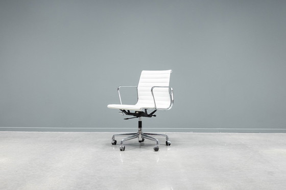 Image 1 of Eames Ea117 Alugroup Office Chair