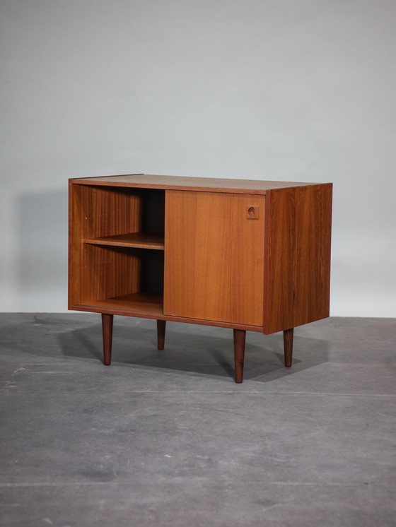 Image 1 of Cabinet with sliding doors Danish teak