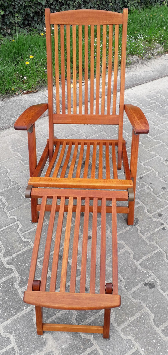 Image 1 of Teak & Garden teak deck chair/lounger, folding