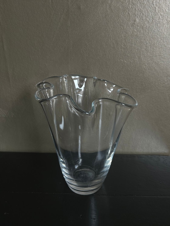 Image 1 of Vase en verre asymétrique