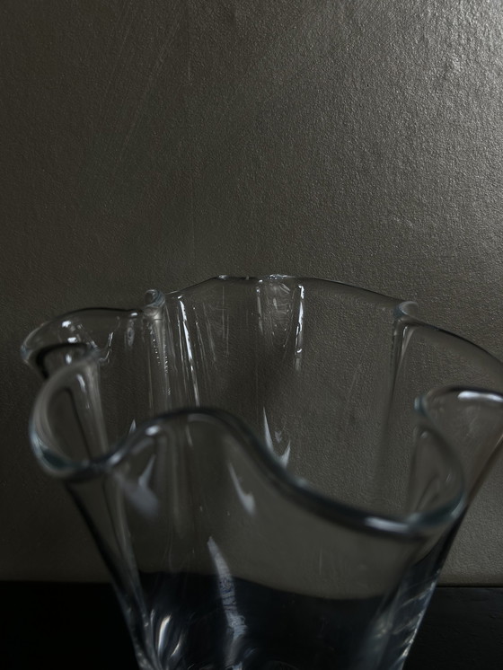 Image 1 of Vase en verre asymétrique