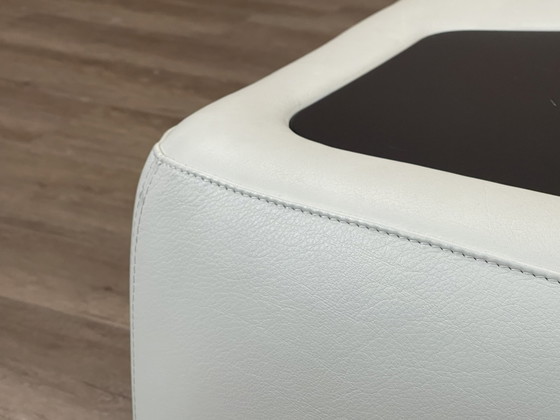 Image 1 of Leolux Archipel Hocker