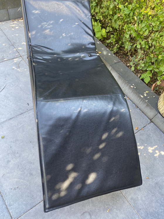 Image 1 of Chaise longue en cuir vintage