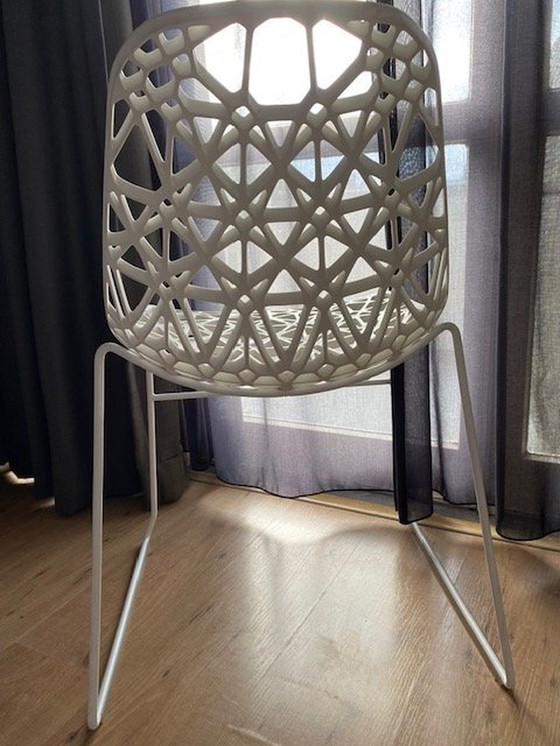 Image 1 of Crassevig Nett Chair (Designer: Ton Haas)