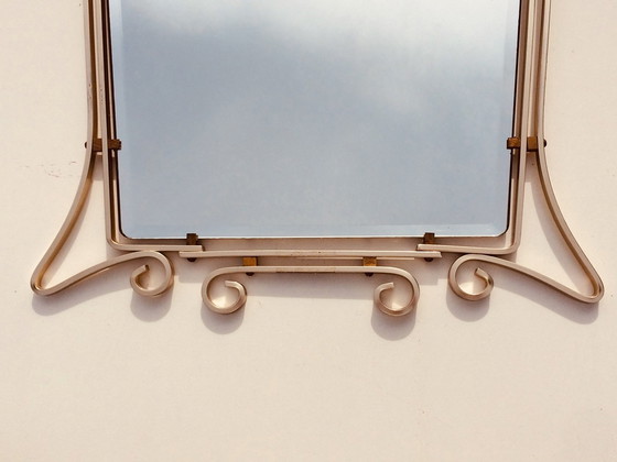 Image 1 of Miroir de style néoclassique des années 50 76 x 58.5 * Hollywood Regency * Miroir Vintage