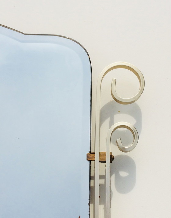 Image 1 of Miroir de style néoclassique des années 50 76 x 58.5 * Hollywood Regency * Miroir Vintage