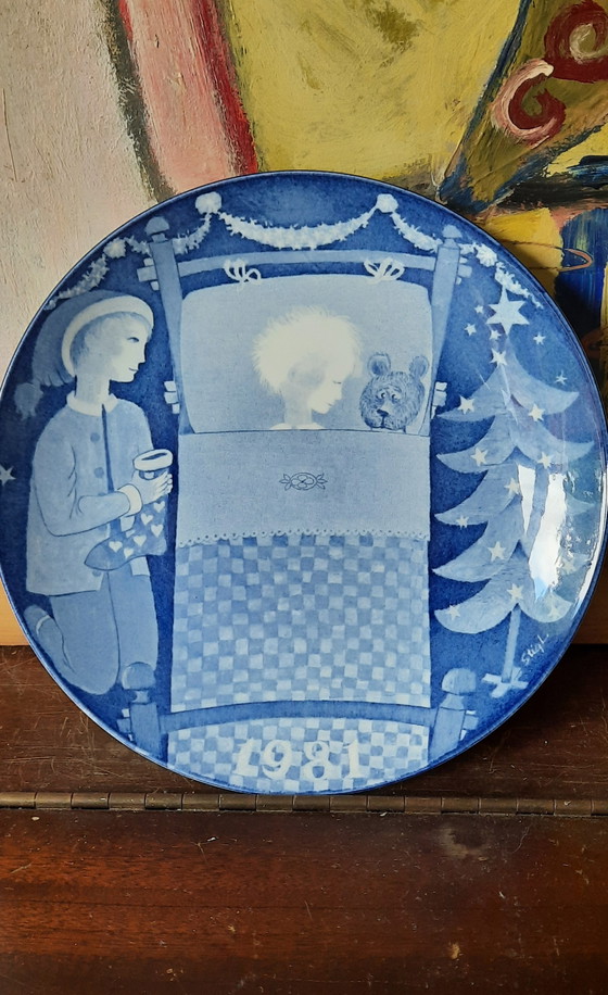 Image 1 of Gustavsberg wall plate by Stig Lindberg