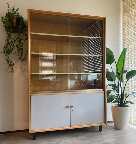 Image 1 of Vintage mid-century display cabinet