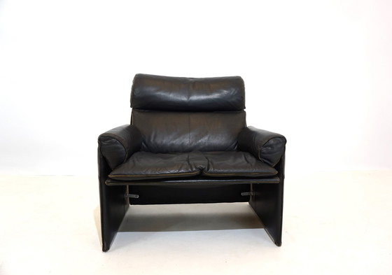 Image 1 of Saporiti Italia set of 2 leather armchairs by Giovanni Offredi