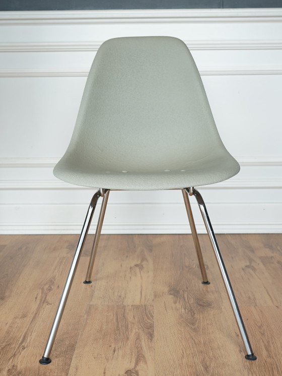 Image 1 of 4x Vitra Eames DSX Side Chair