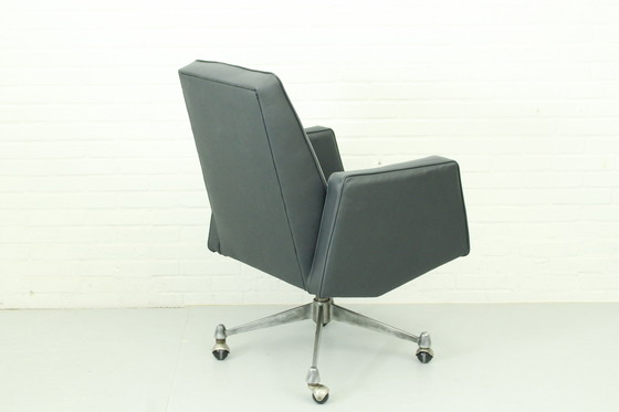 Image 1 of Model 98 Office chair by Theo Ruth for Artifort