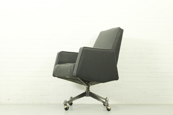 Image 1 of Model 98 Office chair by Theo Ruth for Artifort