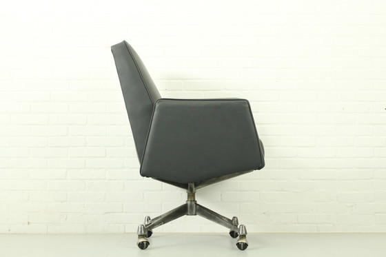 Image 1 of Model 98 Office chair by Theo Ruth for Artifort