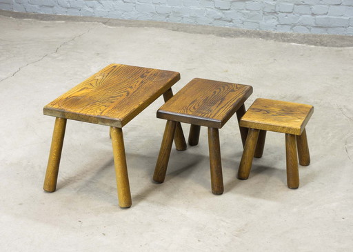 Charlotte Perriand Style Brutalist Rectangle Solid Oak Nesting Tables / Stools, Set of 3, 1960s.