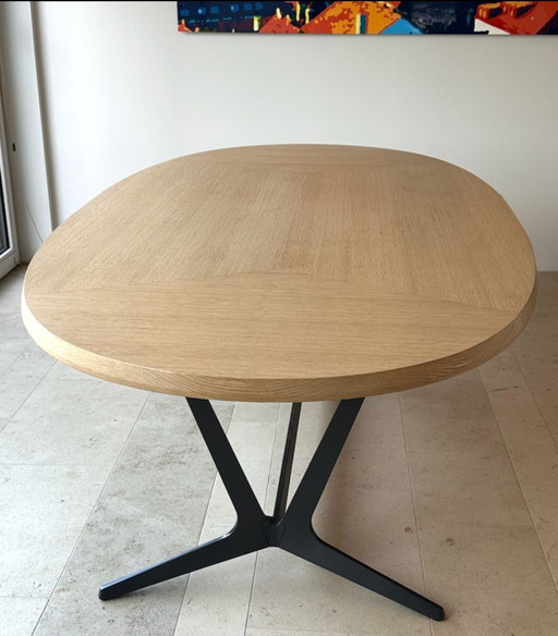 Maxalto dining table (B&B Italia) Mod Astrum Ovale