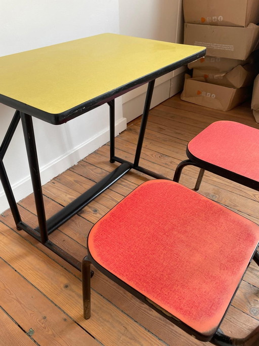 Children Desk And 2 Chairs