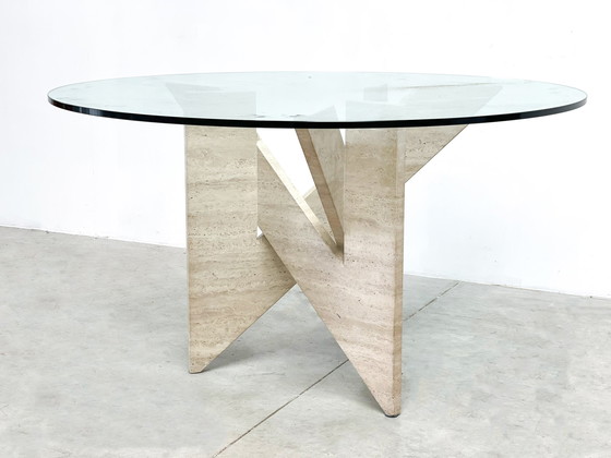 Image 1 of Table de salle à manger architecturale en travertin, 1970