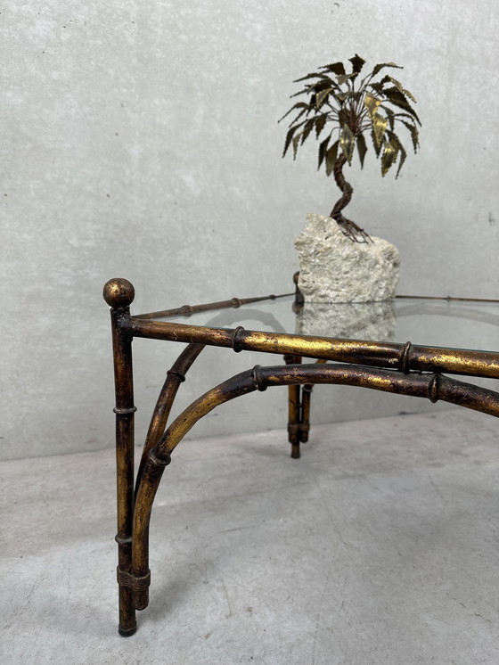 Image 1 of Table d'appoint vintage en faux bambou