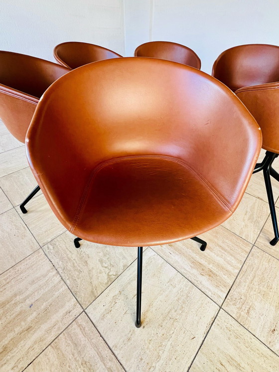 Image 1 of Silla Hay About A Chair Aac21, color coñac, base negra