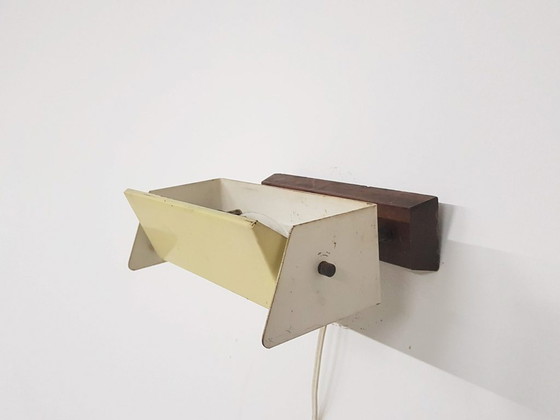 Image 1 of Niek Hiemstra voor evolux yellow metal and wood wall light