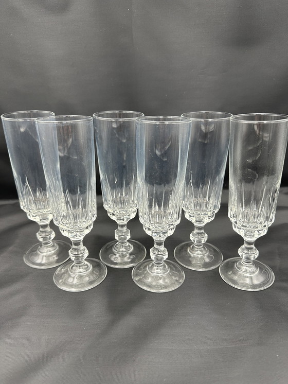 Image 1 of Verres à champagne Cristal d'Arques 1980