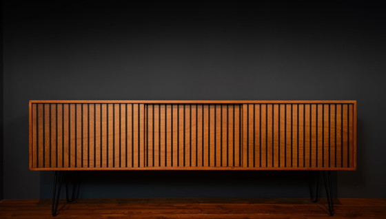 Image 1 of Credenza di metà secolo