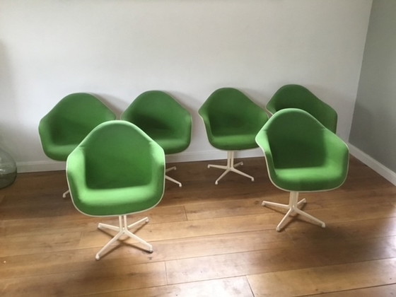 Image 1 of 6x Charles & Ray Eames for Herman Miller bucket chair