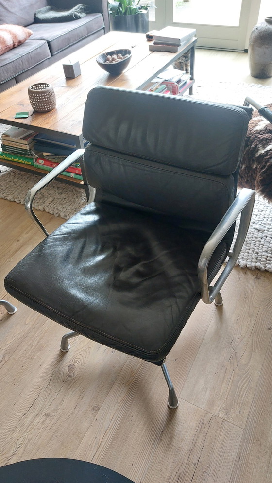 Image 1 of 4x Vitra EA208 padded chair by Charles & Ray Eames