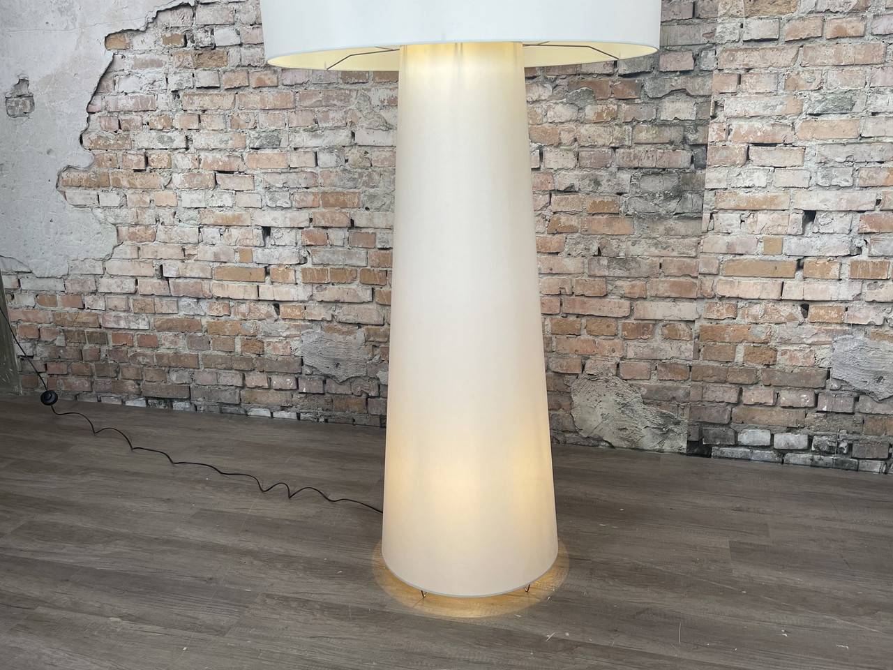 Cappellini Big Shadow | €1,620 | Whoppah