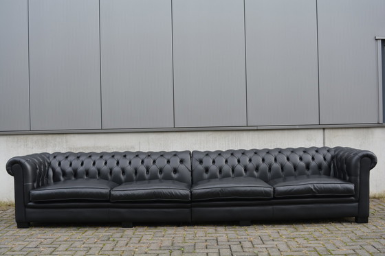 Image 1 of Bendic Chesterfield sofa