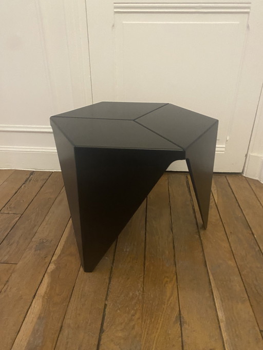 Prismatic Side Table Design Isamu Noguchi Vitra