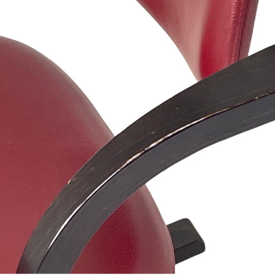 Image 1 of Peter Opsvik - Varier - Actulum - Ergonomically shaped Rocking chair - Red leather upholstery and wooden frame - Multiple in sto