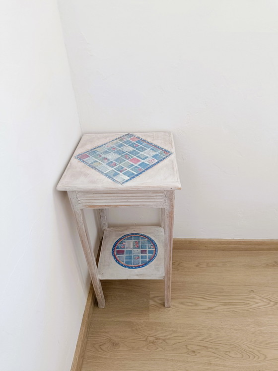 Image 1 of Small Side Table / Worker