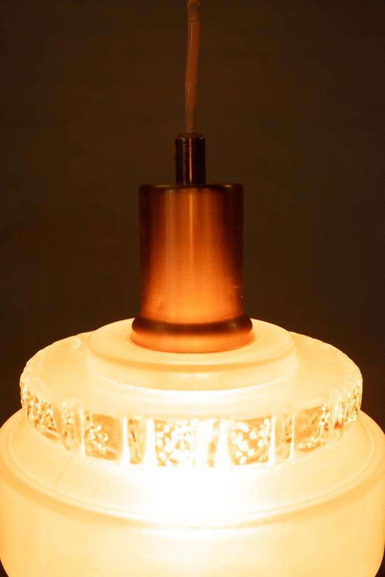 Image 1 of Lampe pendante vintage en verre 60s, lampe pendante scandinave en verre