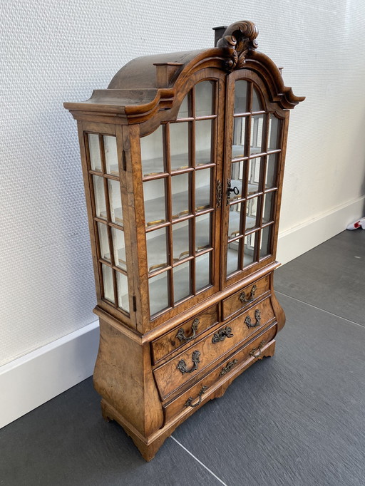 Miniature Display Cabinet + Silver Miniatures