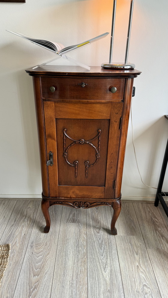 Image 1 of Armoire ancienne