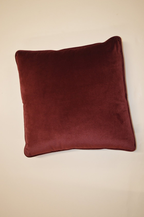 Image 1 of 2X Cushion Bordeau Velvet