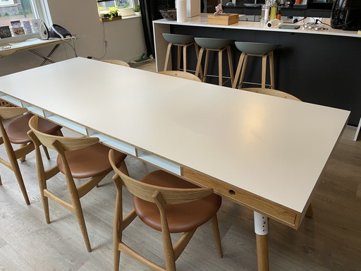 Phill Table 240X90