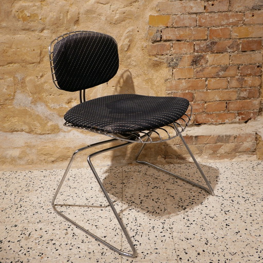 Silla modelo Beaubourg de Michel Cadestin, 1970.