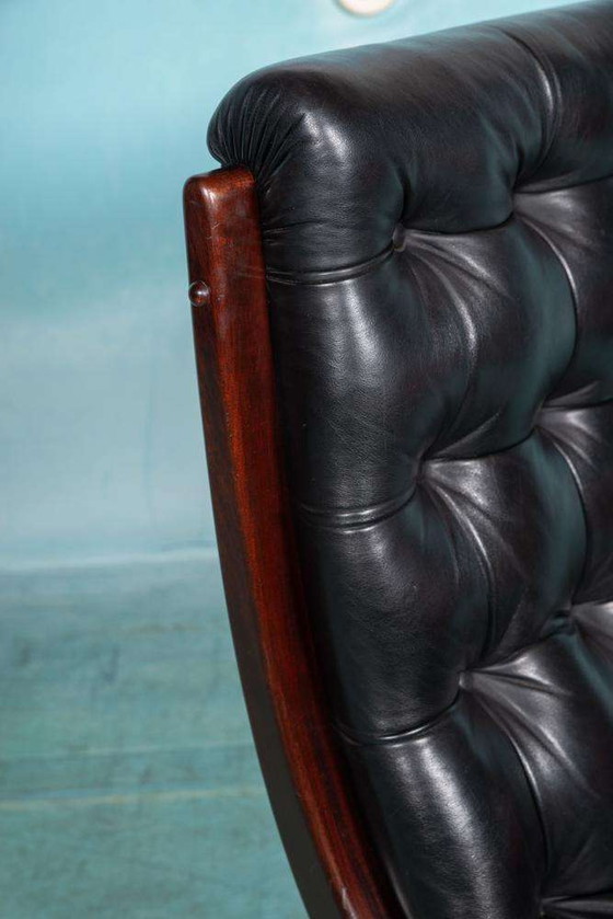 Image 1 of Fauteuil en cuir Midcentury sixties, chaise de style empereur