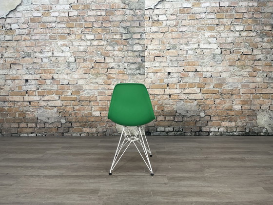 Image 1 of Vitra Eames Plastic Side Chair Dsw Green