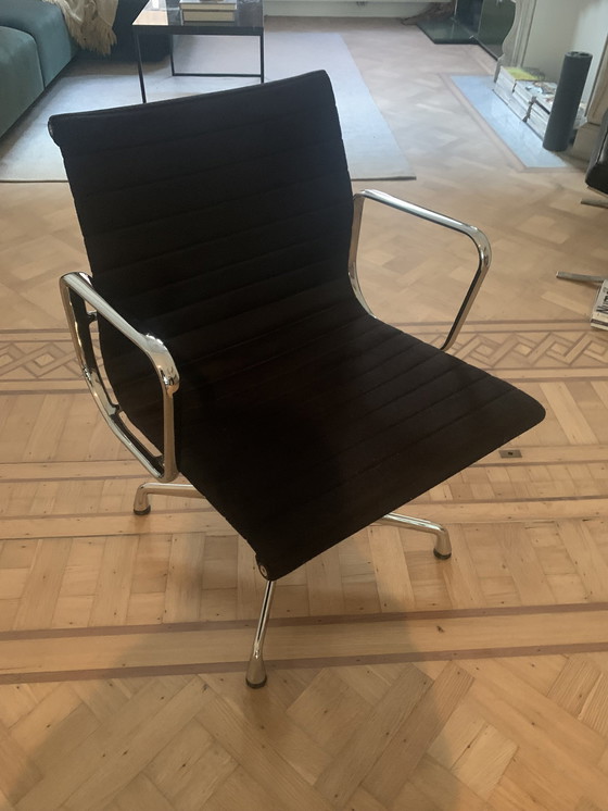 Image 1 of Charles Eames Vitra Aluminum Chair EA 108