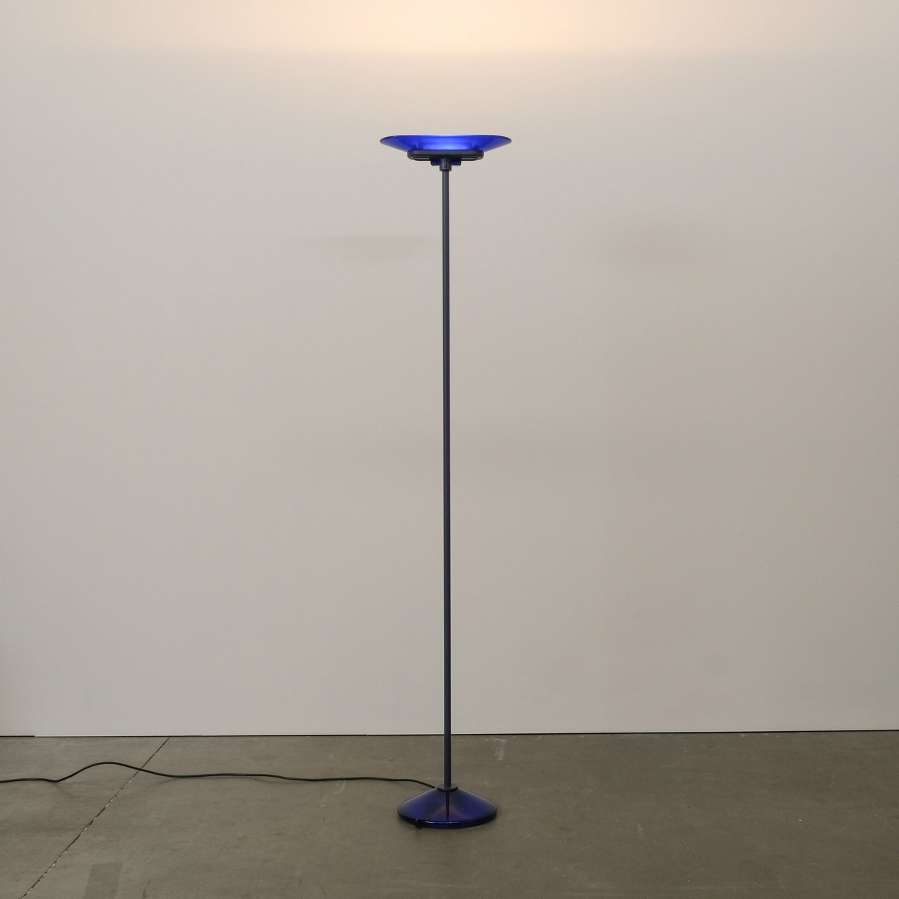 Arteluce Floor lights | Whoppah